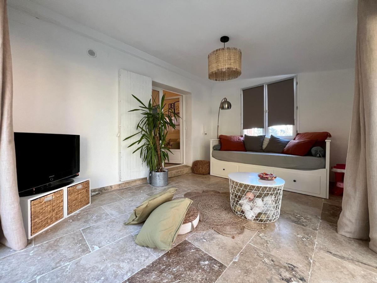 Maison Provencale Au Calme De La Campagne Avec Jacuzzi Aix-en-Provence Dış mekan fotoğraf