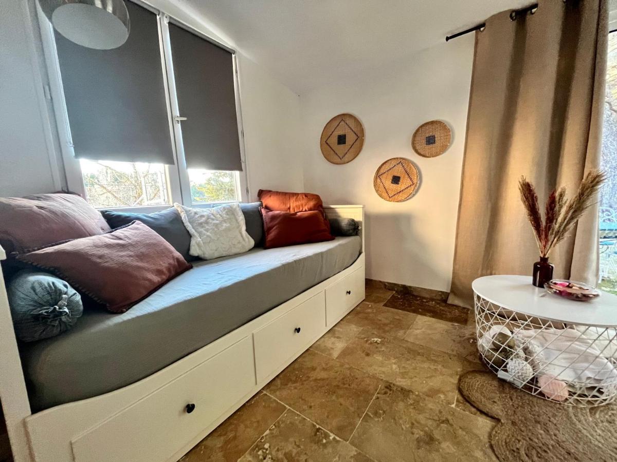 Maison Provencale Au Calme De La Campagne Avec Jacuzzi Aix-en-Provence Dış mekan fotoğraf