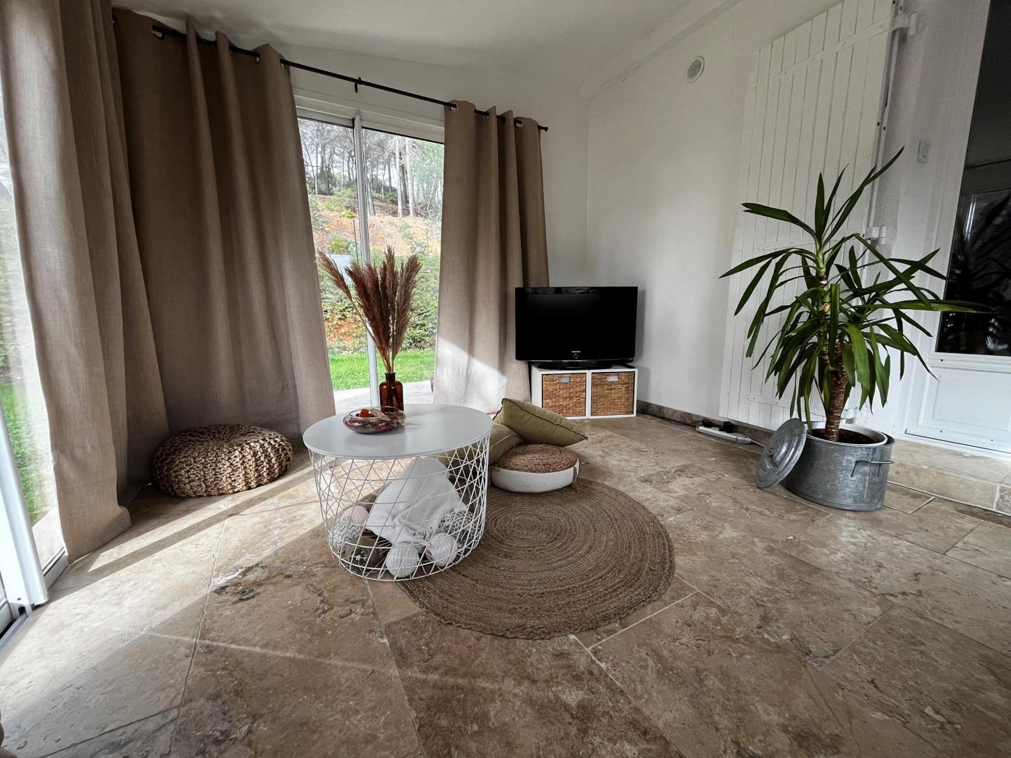 Maison Provencale Au Calme De La Campagne Avec Jacuzzi Aix-en-Provence Dış mekan fotoğraf