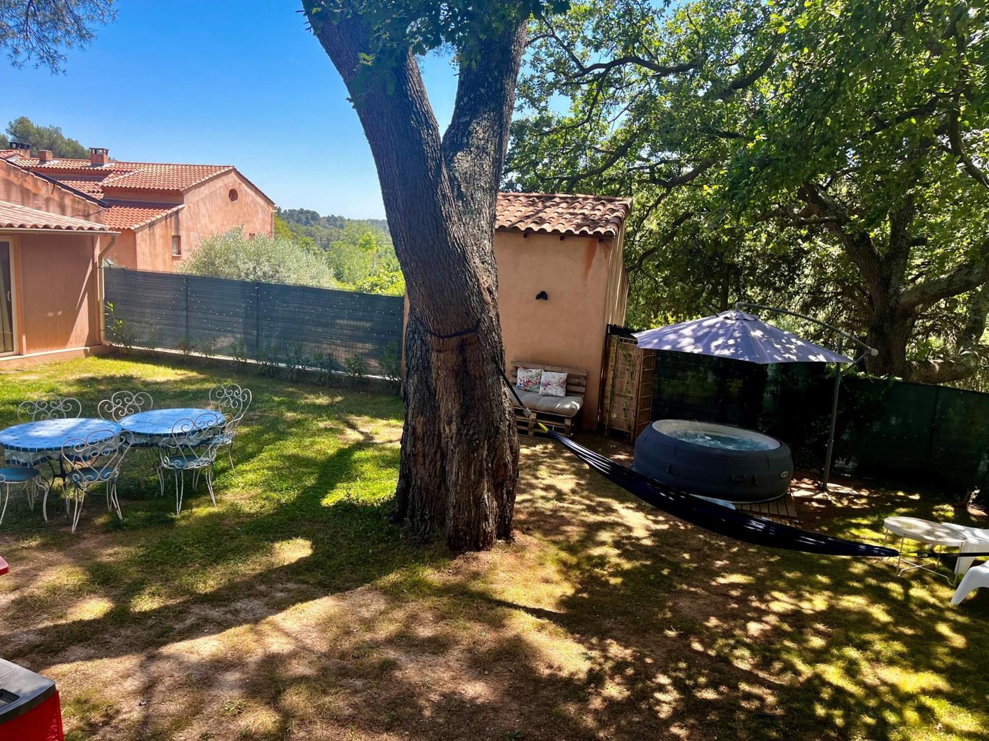 Maison Provencale Au Calme De La Campagne Avec Jacuzzi Aix-en-Provence Dış mekan fotoğraf